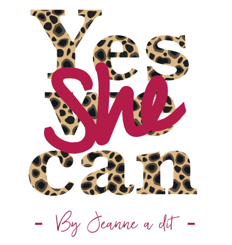 Robe à capuche en coton Bio " Yes she can " léopard