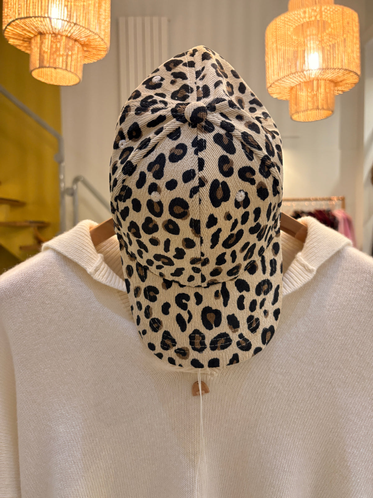 casquette femme en velours léopard