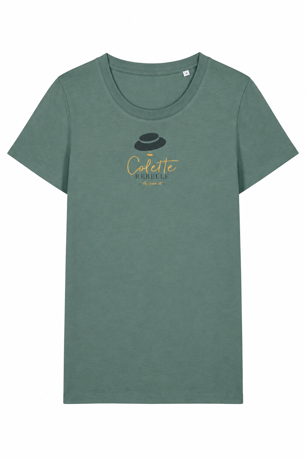 T-shirt vert sauge avec le visuel Colette Rebelle sur la poitrine