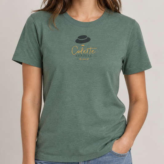 T-shirt vert sauge porté 