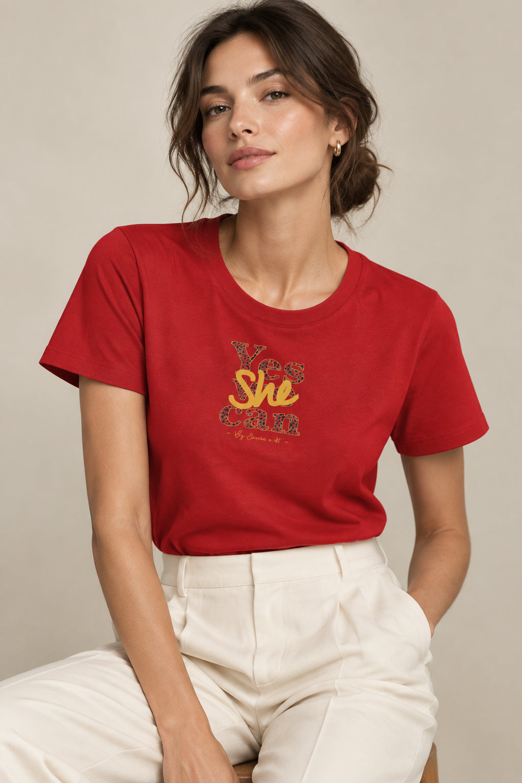 Women's organic cotton "Yes she can" leopard t-shirt